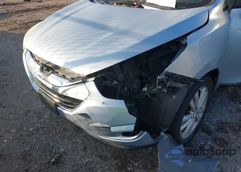 2011 Hyundai Tucson Limited z USA, uszkodzony, nr VIN KM8JU3AC6BU220236